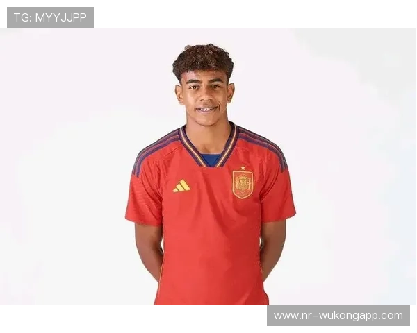 亚马尔与法蒂天赋对比：未来巨星成长路径如何规避过早陨落风险