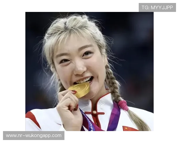 李梦上个赛季买了啥豪车？普通人估计得省三年工资才够那一趟油钱吧