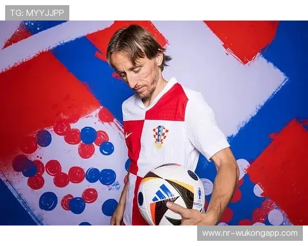 罗德里与莫德里奇：控场方式及节奏掌控差异解析