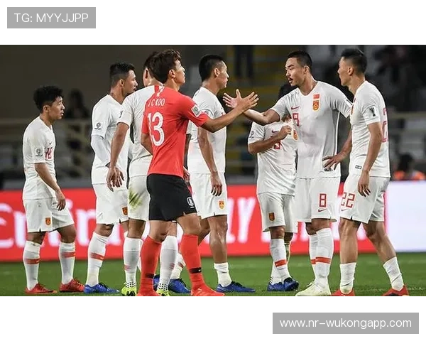 中国男足开启集训备战世预赛关键战力拼三分 中国男足开启集训备战世预赛关键战力拼三分